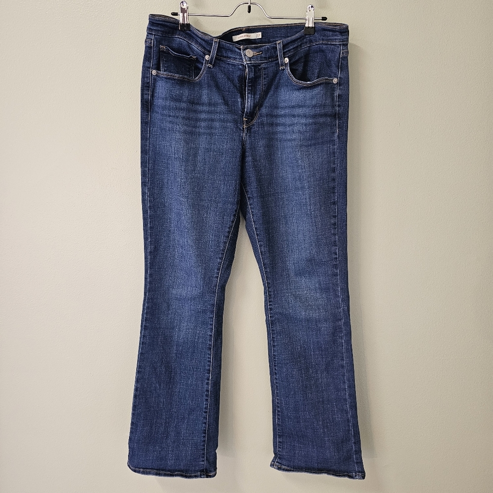 LEVI JEANS
